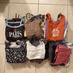 29 Piece Cropped Tank Top Bundle